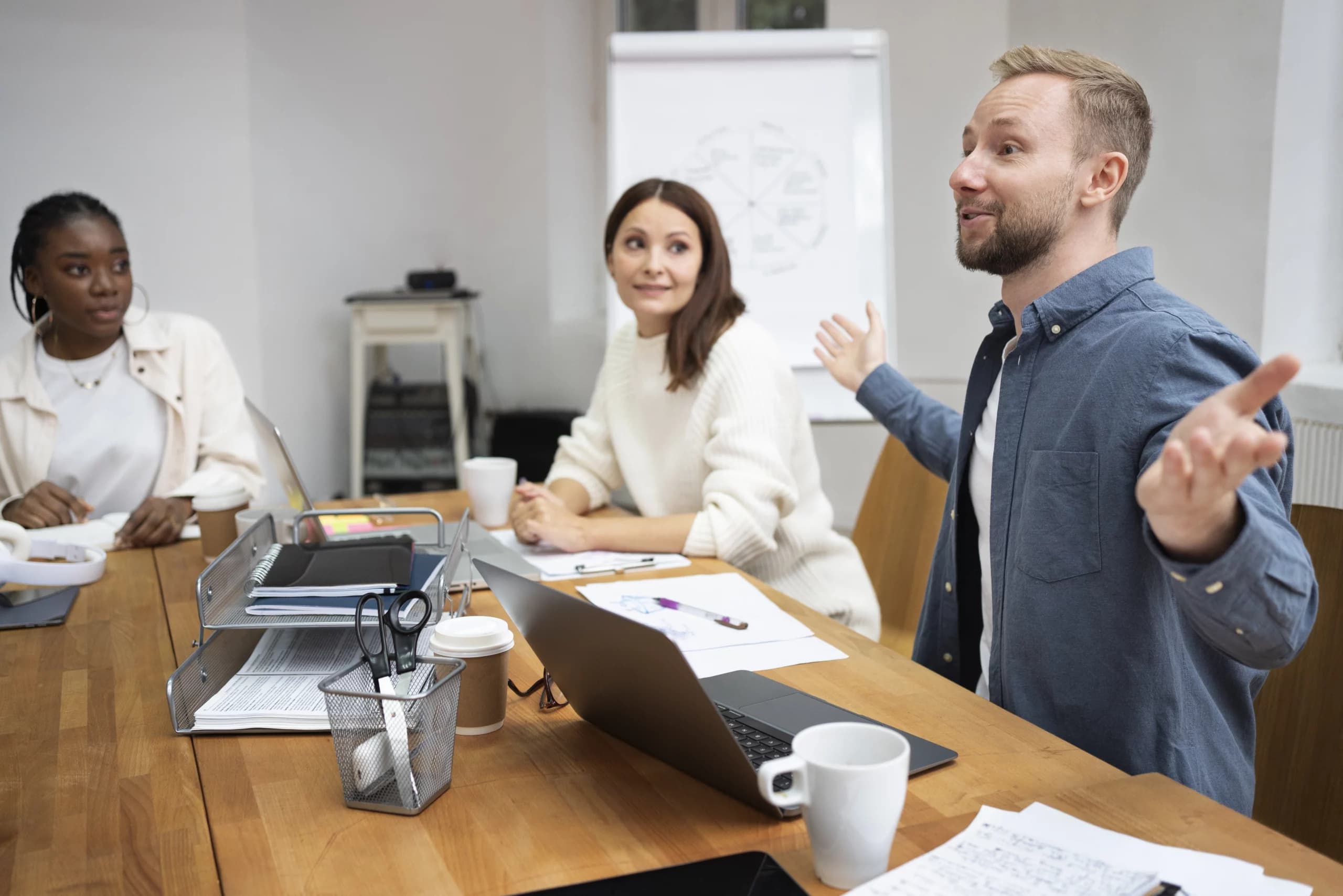 Des professionnels échangent sur les enjeux liés à l’achat vente d’un organisme de formation